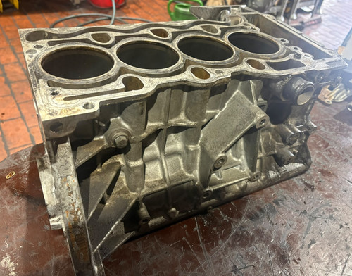 Titel bmw n46b20by motorblock - bmw,